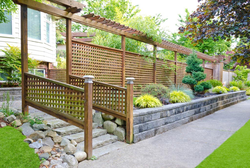 Short Metal Garden Fence Garden Design Ideas